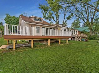 216 Sheridan Ln, Nicholson, PA 18446