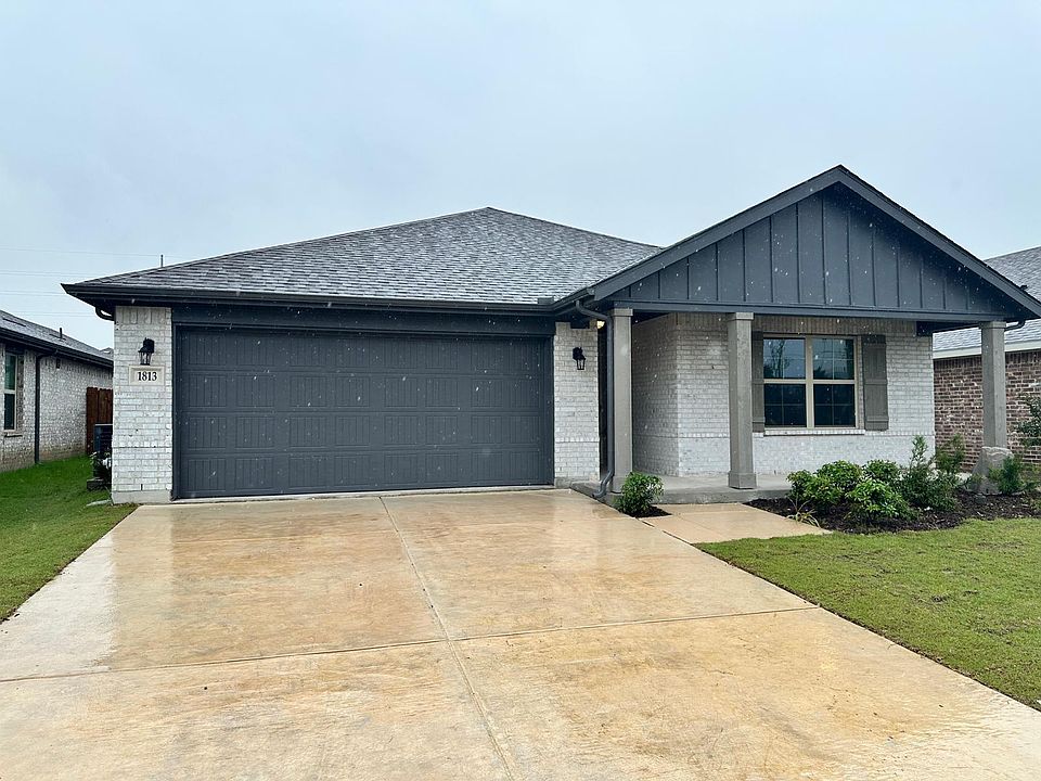1st image of 1813 Briar Rose Dr