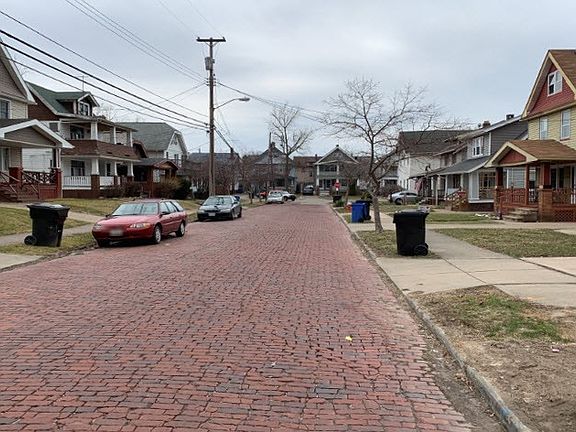 4th image of 4514 Henritze Ave