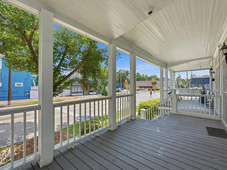 2305 Abercorn St — Photo 21