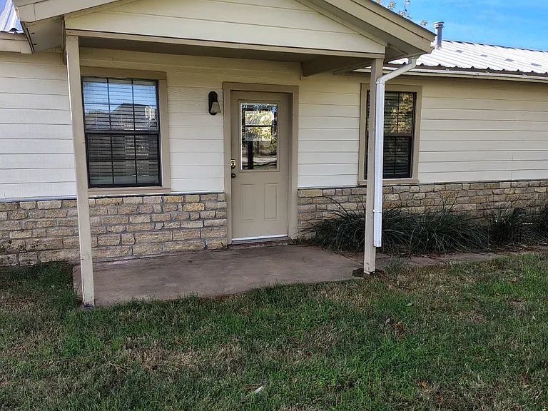 1264 Harmony Cir — Photo 2
