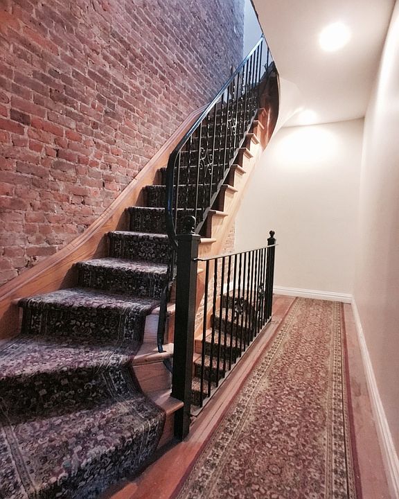 1st image of 731 Franklin Ave #105
