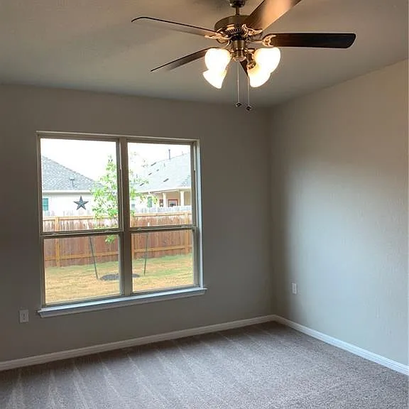 729 Durness Dr — Photo 14