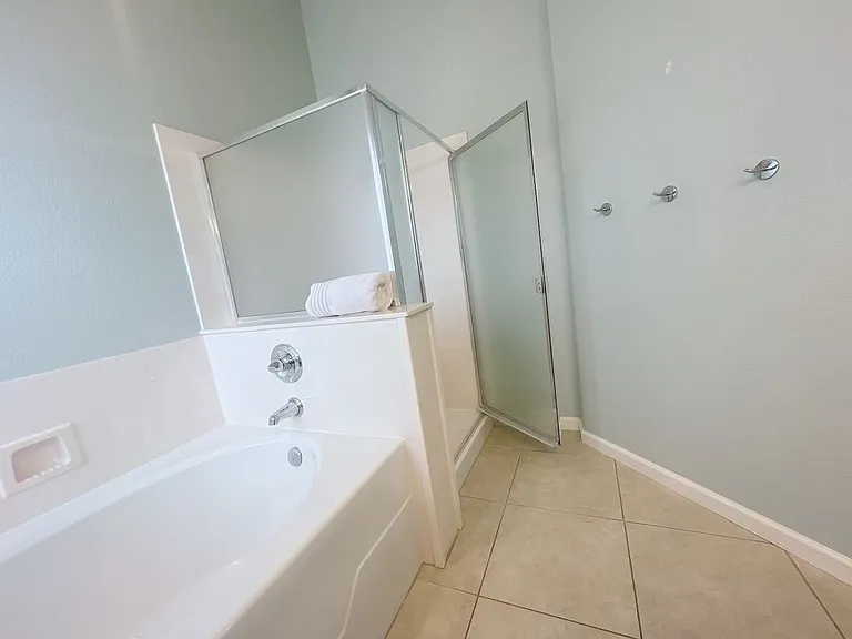 4011 Harlington Cir — Photo 22