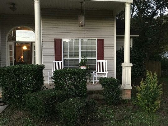 4th image of 137 White Rd