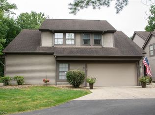 1223 Red Tail Hawk Ct UNIT 2, Boardman, OH 44512