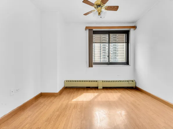 90 Gold Street 13A image 3 of 7