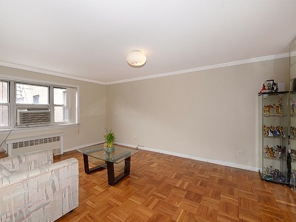 5th image of 3190 140th St APT 1J