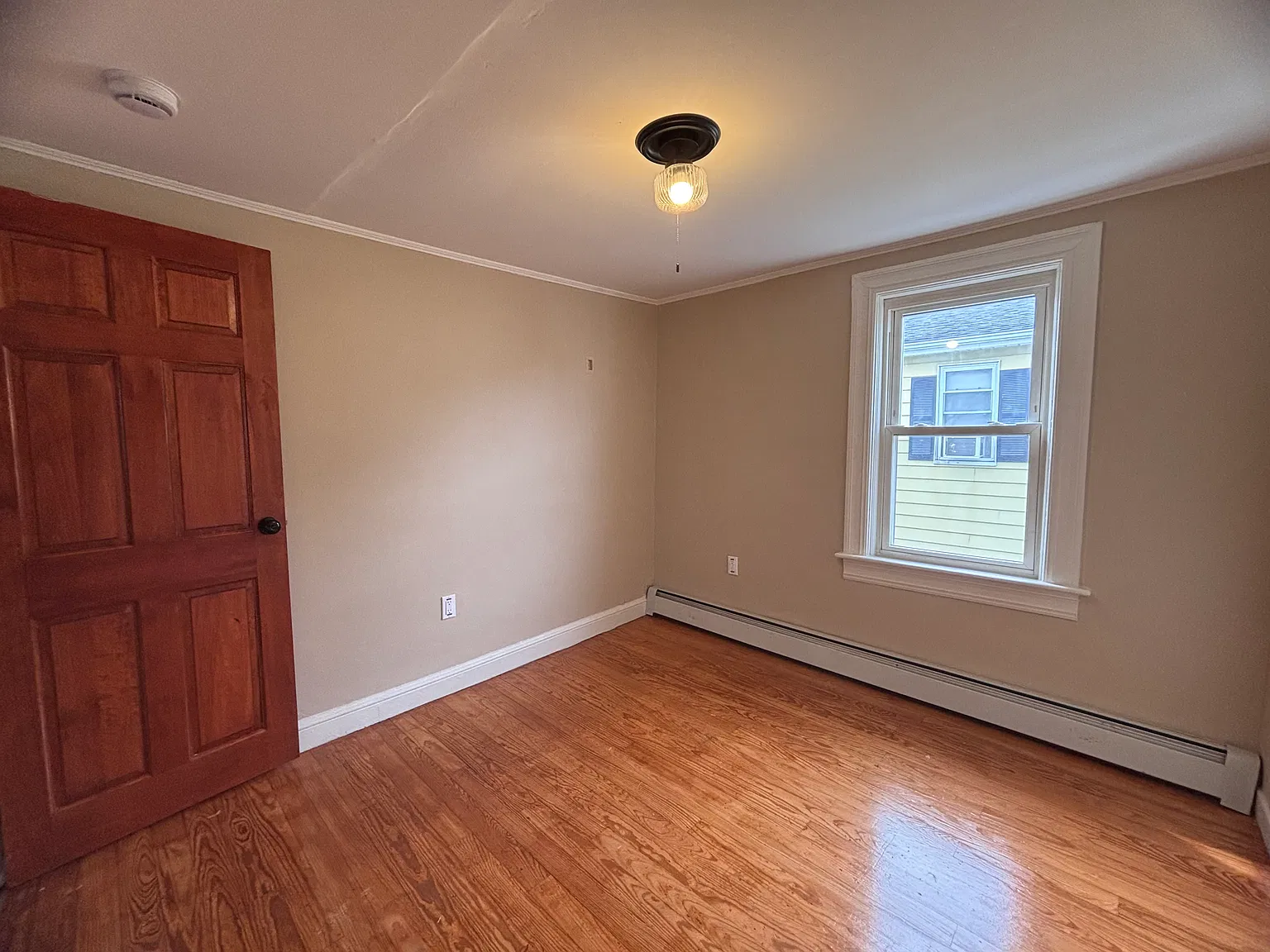 2 bed, 806 sqft, $2,000 — Photo 3