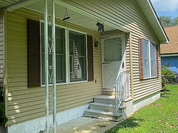 2nd image of 22711 Holly Way W