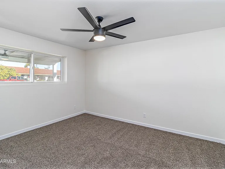 1303 W Devonshire St #1 — Photo 25