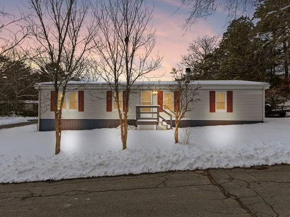 38 Marks Way, Carver, MA 02330