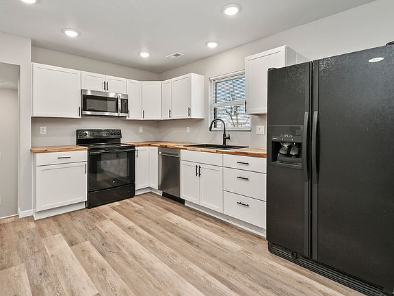 4th image of 932 W Florida St