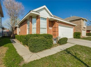 6917 Chaco Trl, Fort Worth, TX 76137