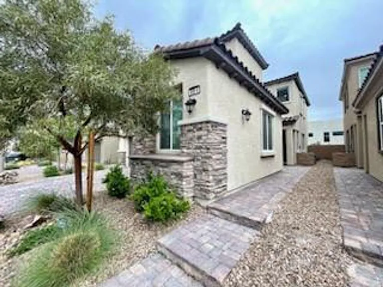 8084 Skye Dragon St — Photo 2
