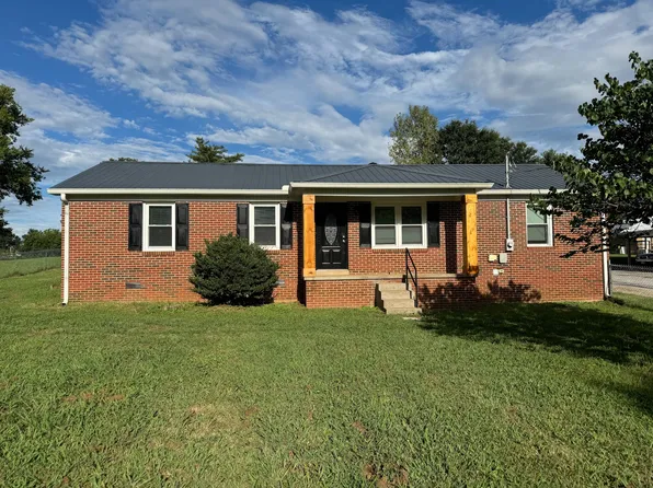 204 Red Bud Ln, Unionville, TN 37180