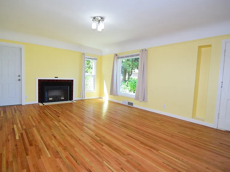 10744 SE 29th Ave — Photo 8