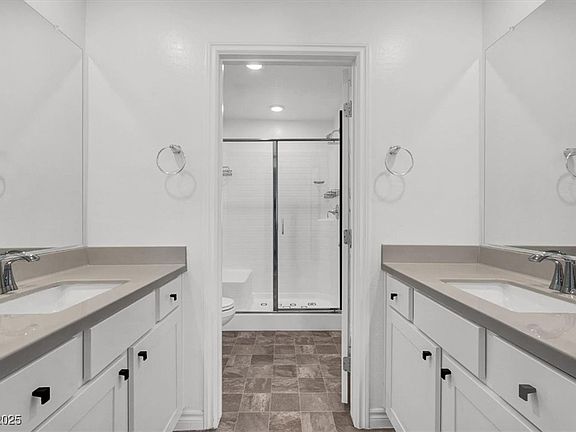 5th image of 10774 Clarence Ct