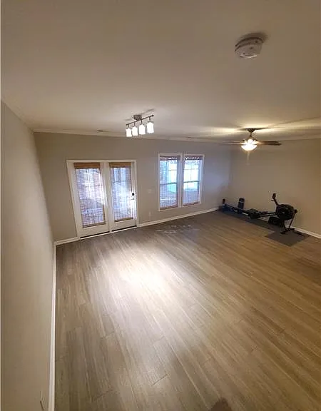 336 Sonoma Dr — Photo 3
