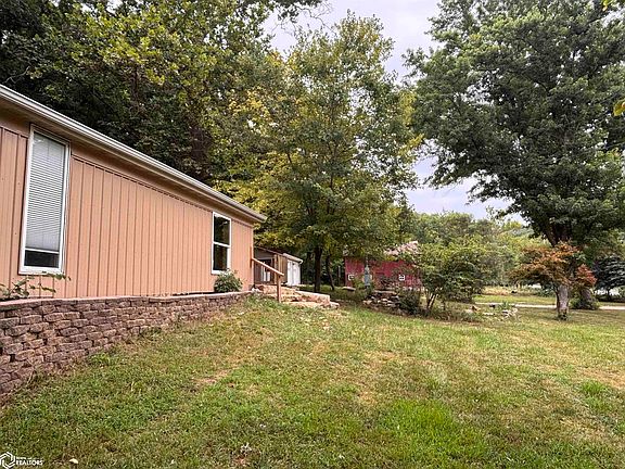 4th image of 1153 Croton Rd