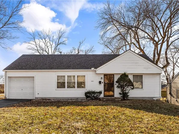 7657 High Dr, Prairie Village, KS 66208