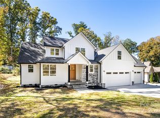 1871 Lynmore Dr, Sherrills Ford, NC 28673