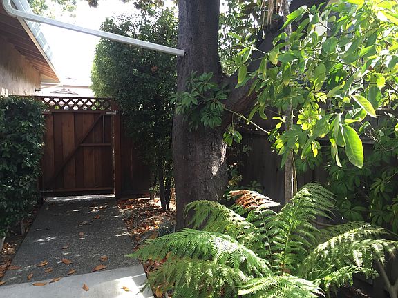 3rd image of 654 Rebecca Way APT 2