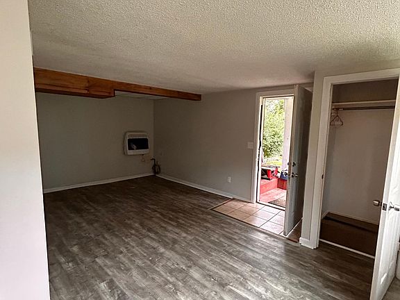 4th image of 68 Catherine St #2