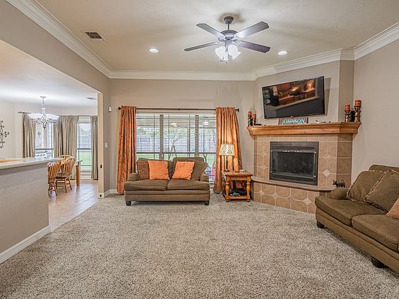 4th image of 1213 Coventry Ln