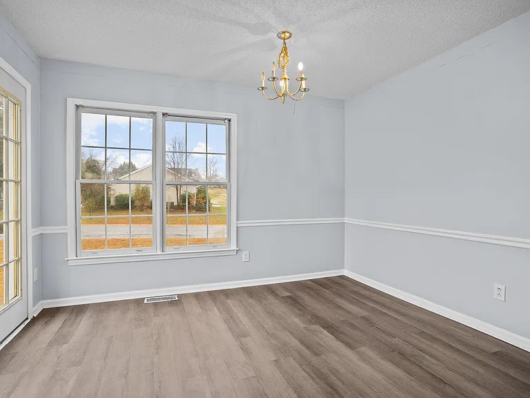 6818 Salem Quarter Rd — Photo 16