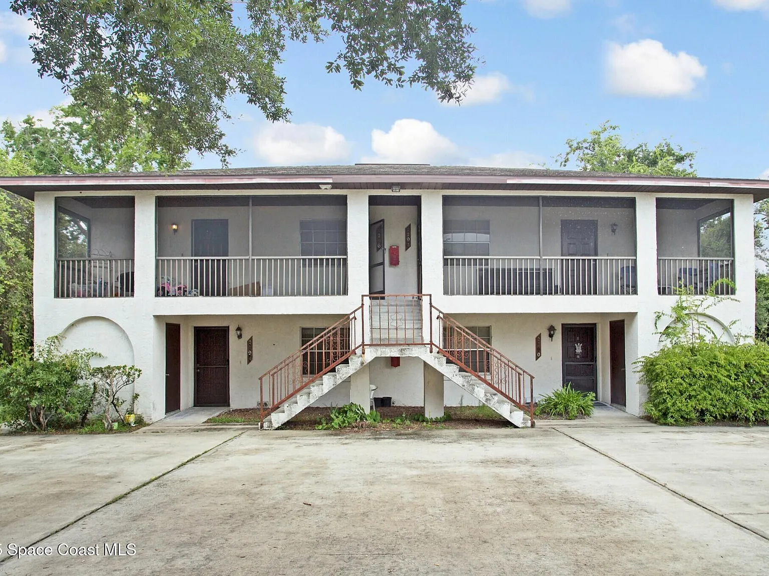 2 bed, 1.0 bath, 450 sqft, $1,400 — Photo 1