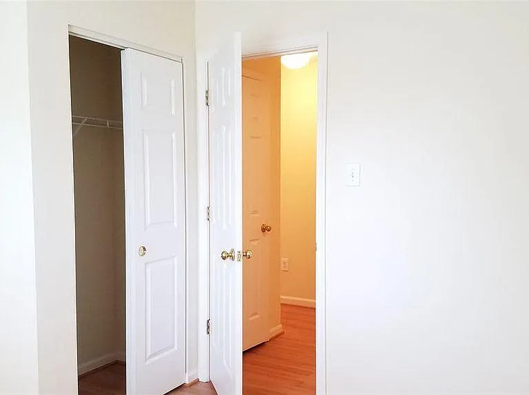 5208 Duke Ct — Photo 28