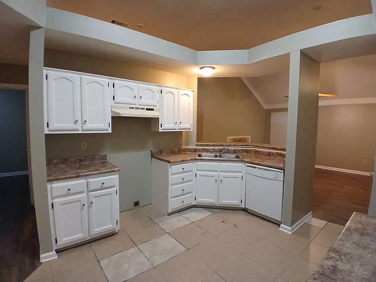 2689 Bay Pointe Cir N — Photo 7