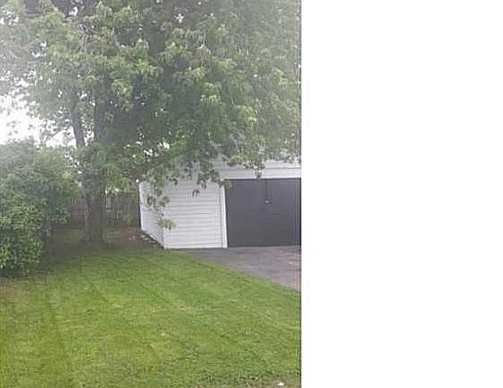 3rd image of 387 N Ogden St
