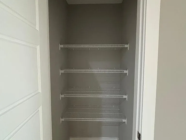 320 Whitley Ln — Photo 16