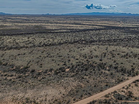 2nd image of 16 N Dragoon Ranch Rd