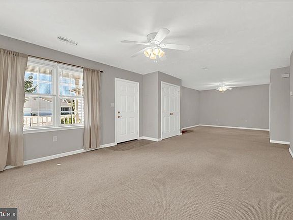 5th image of 1369 Village Dr