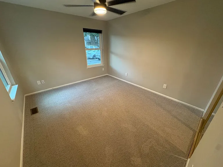 2667 S Xanadu Way #F — Photo 10