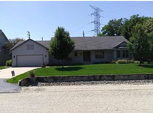 7718 55th Ave, Kenosha, WI 53142