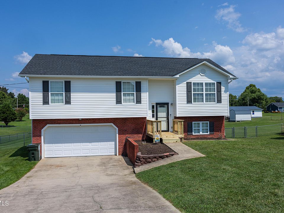 1st image of 132 Bob White Ct