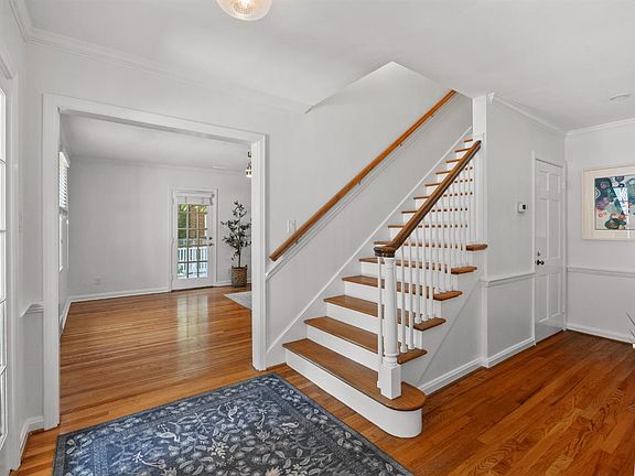 4th image of 3405 Rivermont Ave