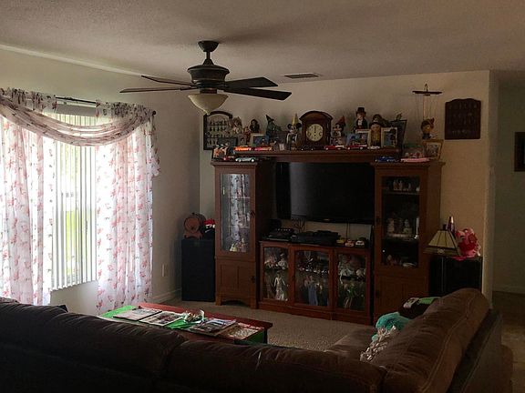 3rd image of 503 Rose Ct