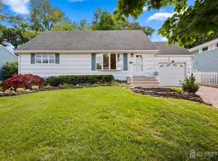 16 Venus Rd, South Amboy, NJ 08879