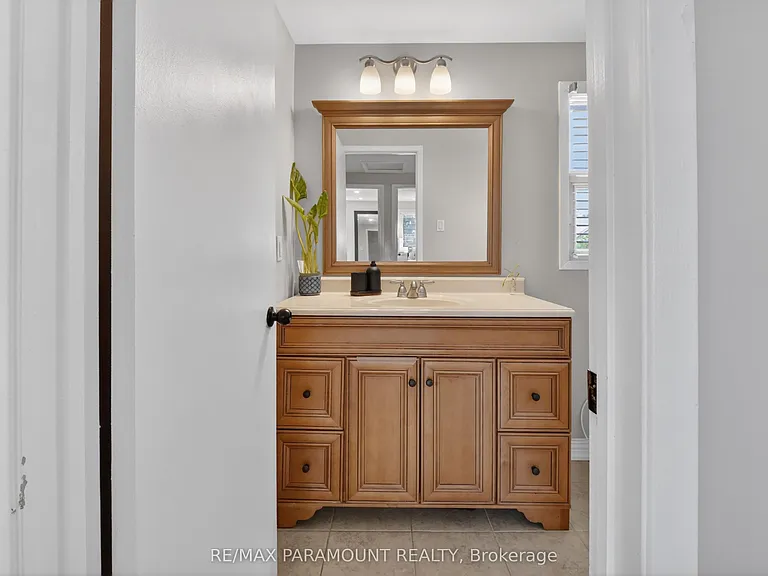 32 Fanshawe Dr — Photo 24