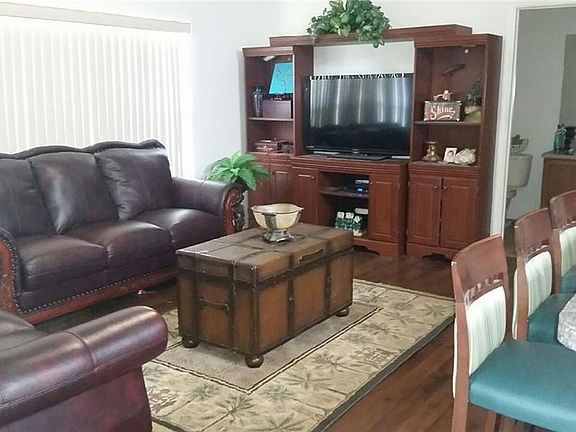 4th image of 2941 Summer Isles Ct