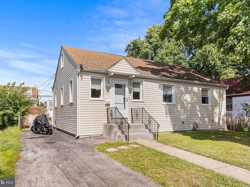 1st image of 220 Norwood Ave