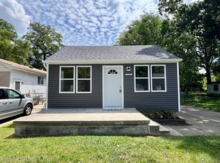 5848 N Linville St, Westland, MI 48185