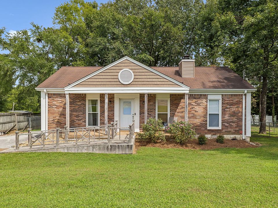 1st image of 176 Lucy Dr