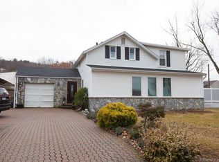 128 Westwood Ave, Plainville, CT 06062