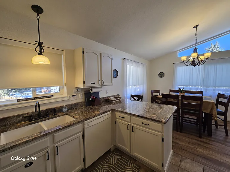 81 Loafers Ln — Photo 3